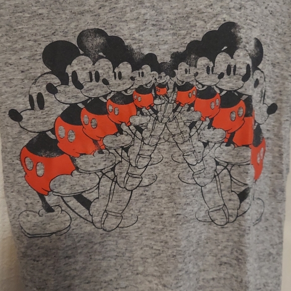 Disney Top - Picture 2 of 3